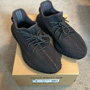 Yeezy Boost 350 V2